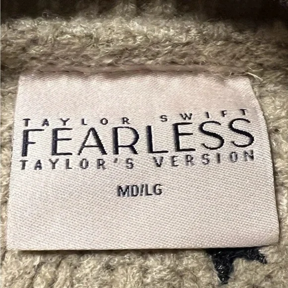 Taylor Swift Official Fearless Cardigan Gorgeous tan! New in Packaging - Picture 2 of 3